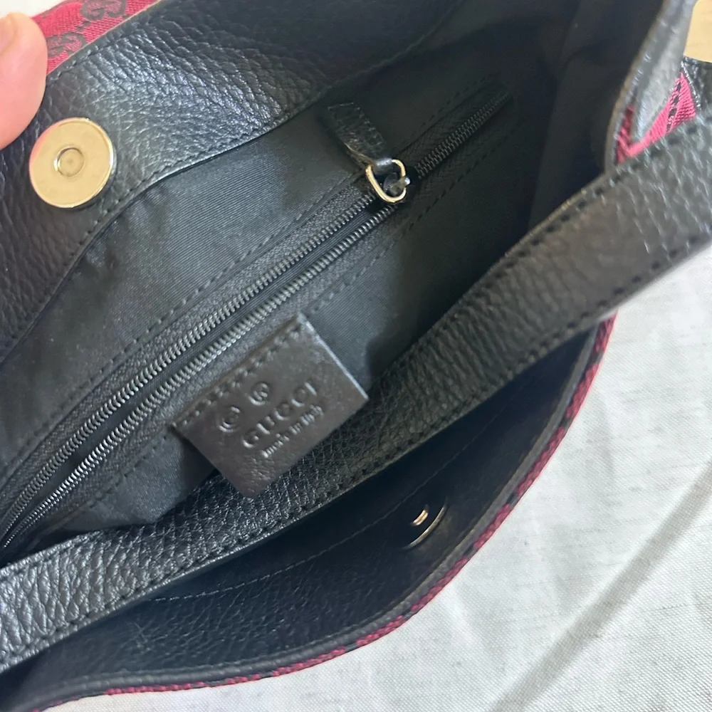 GUCCI PRE-OWENED RED GUCCI LOGO GG 2000-2015 - Picture 7 of 10